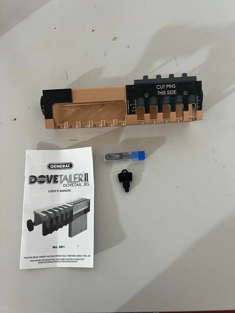 Sablon pentru îmbinări coadă de rândunică General Tools – 30,5 cm
