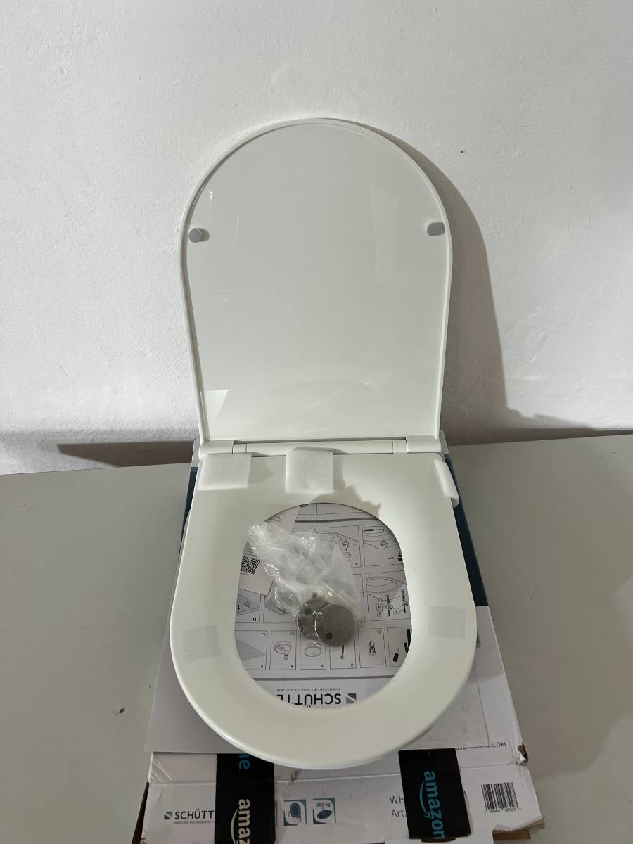 Capac WC SCHÜTTE White Pro 2, Soft Close, compatibil Villeroy & Boch O Novo / Vitra S50 / Laufen Pro